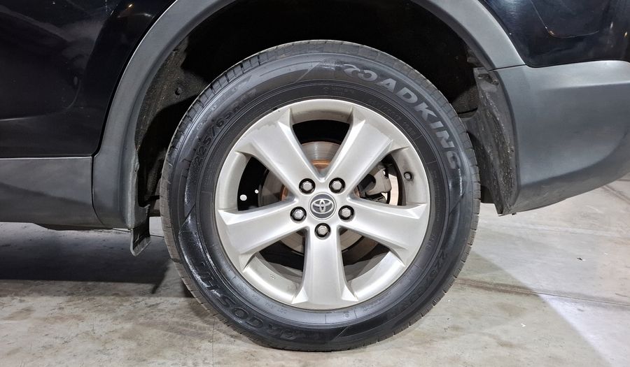 Toyota Rav4 2.5 XLE AWD AT Suv 2015