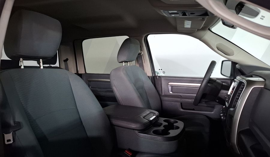 Ram 1500 3.6 CREW CAB SLT TRABAJO 4X4 V6 8 AUTO Pickup 2018
