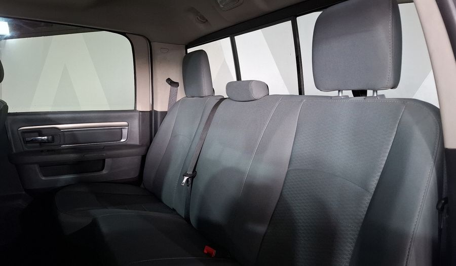 Ram 1500 3.6 CREW CAB SLT TRABAJO 4X4 V6 8 AUTO Pickup 2018