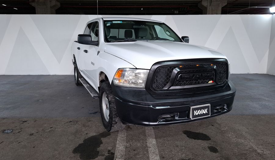 Ram 1500 3.6 CREW CAB SLT TRABAJO 4X4 V6 8 AUTO Pickup 2018