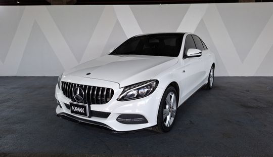Mercedes Benz • Clase C