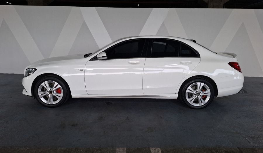 Mercedes Benz Clase C 2.0 200 CGI EXCLUSIVE AT Sedan 2016