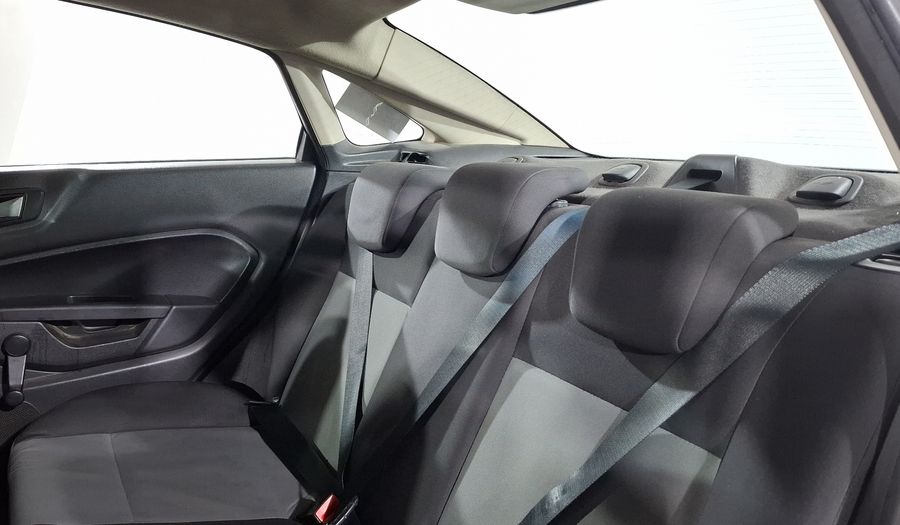 Ford Fiesta 1.6 S MT Sedan 2015