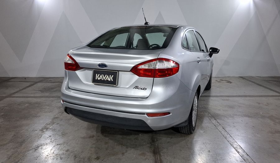 Ford Fiesta 1.6 S MT Sedan 2015