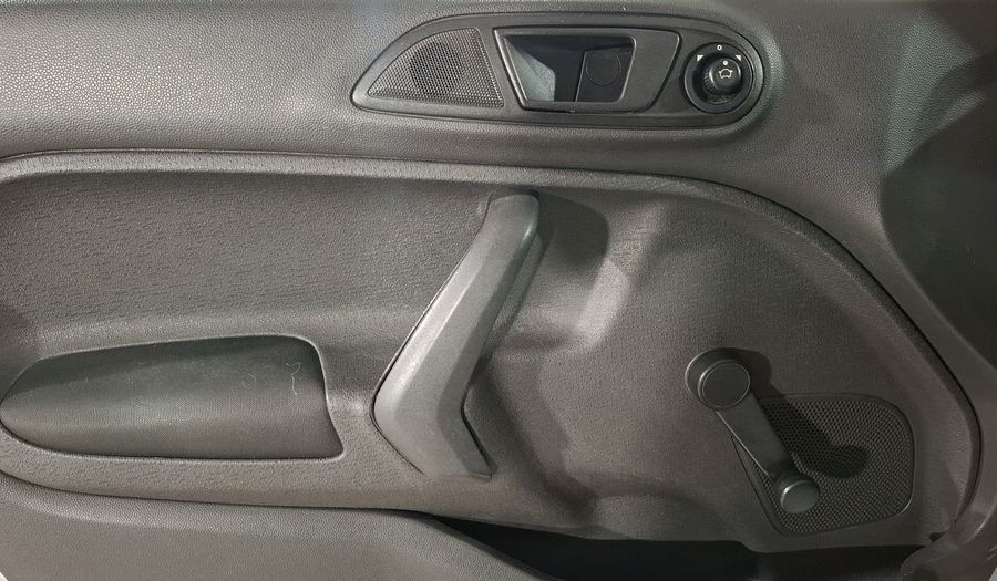 Ford Fiesta 1.6 S MT Sedan 2015