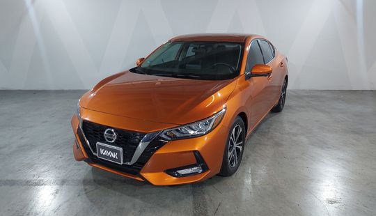 Nissan • Sentra