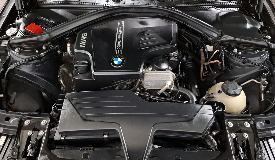 Bmw Serie 3 2.0 328IA SPORT LINE Sedan 2014