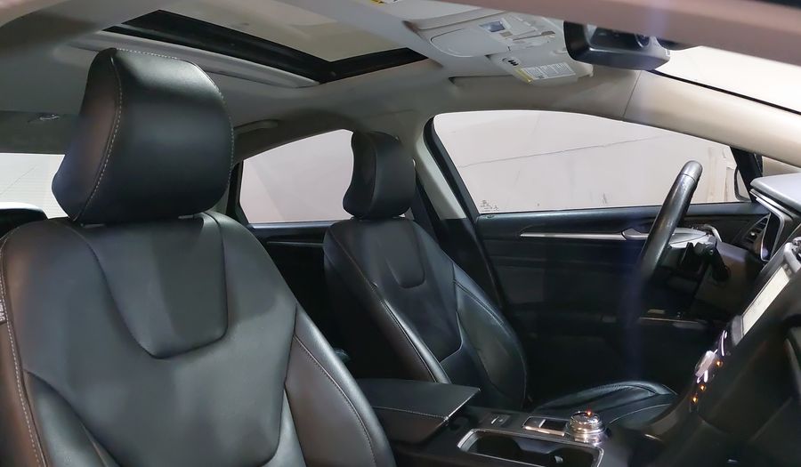 Ford Fusion 2.0 GTDI TITANIUM PLUS AT Sedan 2017