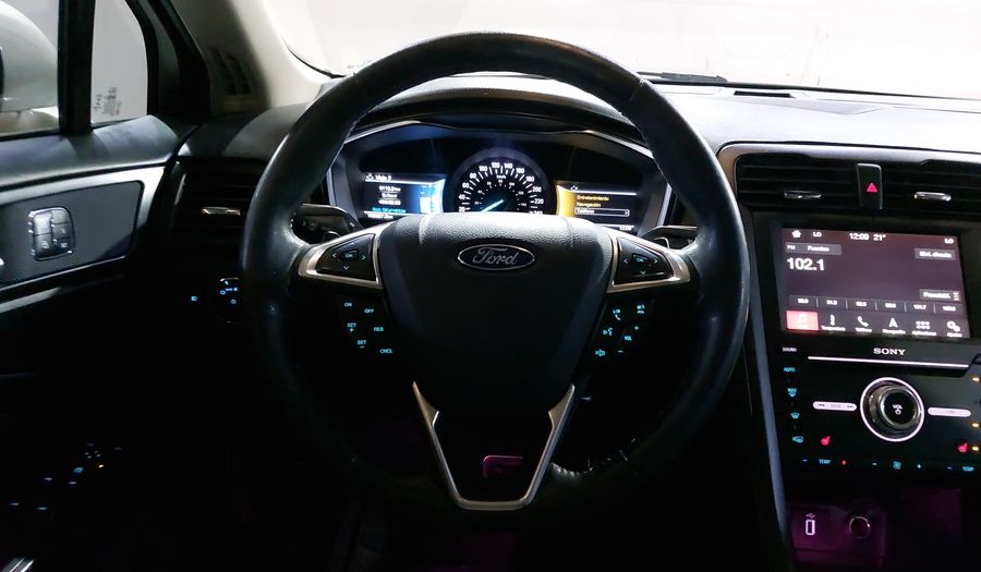 Ford Fusion 2.0 GTDI TITANIUM PLUS AT Sedan 2017