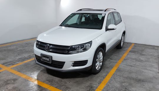 Volkswagen • Tiguan