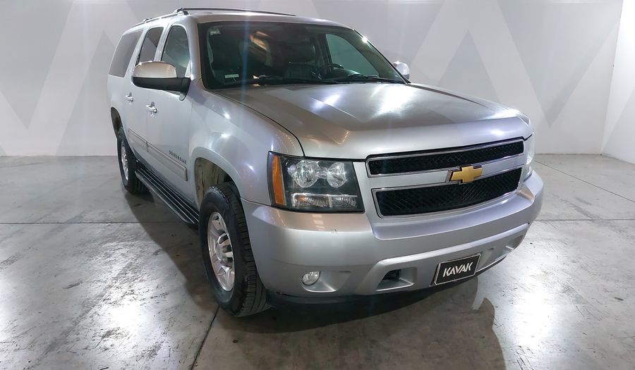 Chevrolet Suburban 6.0 G 2500 AT 4WD Suv 2013