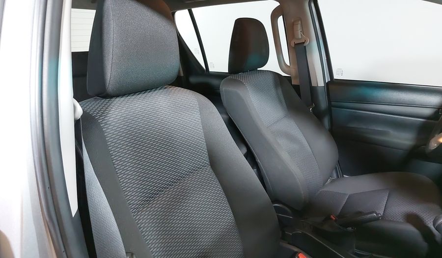 Toyota Hilux 2.7 SR DOBLE CABINA Pickup 2023