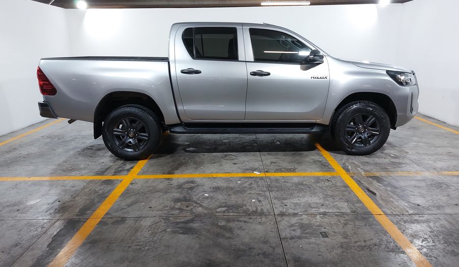 Toyota Hilux 2.7 SR DOBLE CABINA Pickup 2023