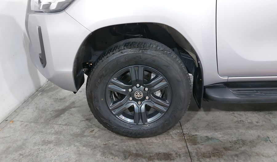Toyota Hilux 2.7 SR DOBLE CABINA Pickup 2023