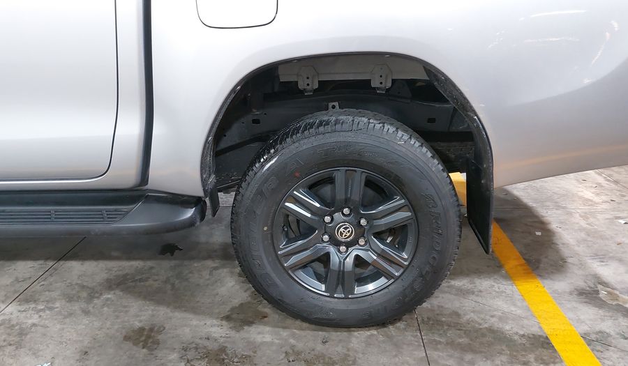 Toyota Hilux 2.7 SR DOBLE CABINA Pickup 2023