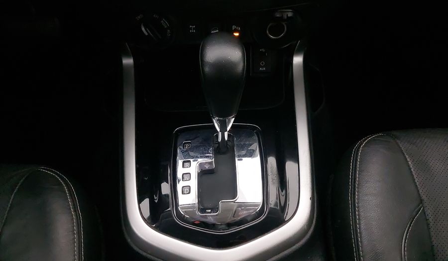 Nissan Np300 2.5 LE DIESEL AT 4WD Pickup 2016