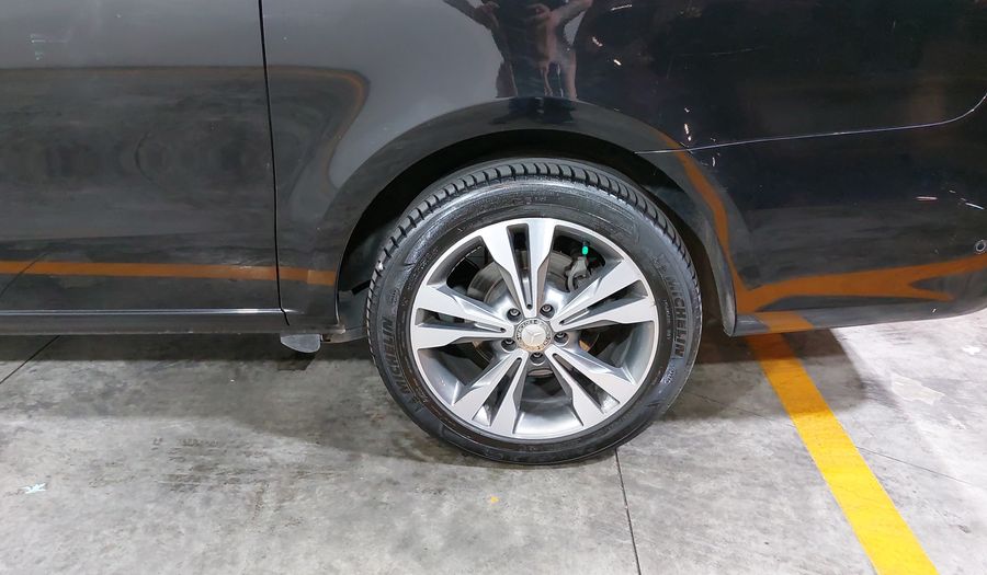 Mercedes Benz Clase V 2.1 250 AVANTGARDE 8 ASIENTOS AUTO Minivan 2018