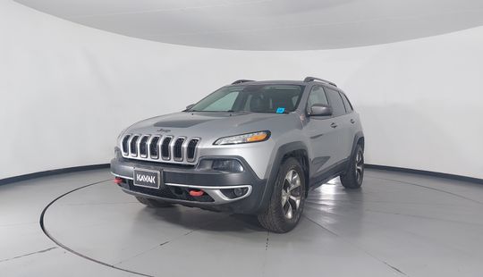 Jeep • Cherokee