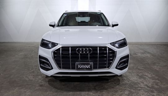 Audi • Q5