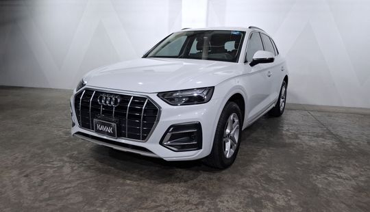 Audi • Q5