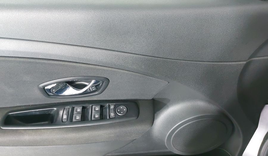 Renault Fluence 2.0 DYNAMIQUE AT Sedan 2015