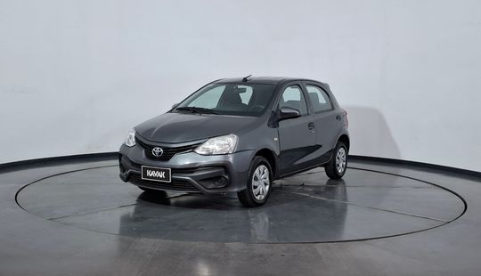 Toyota • Etios