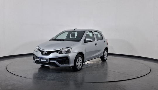 Toyota • Etios
