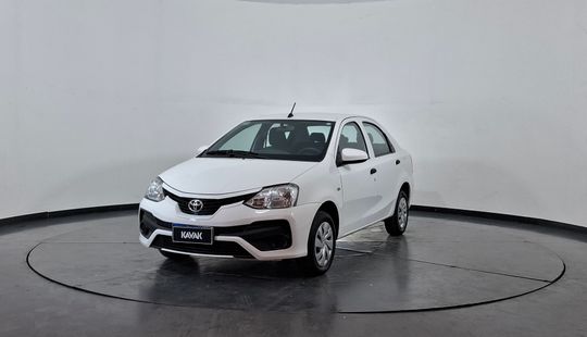 Toyota • Etios