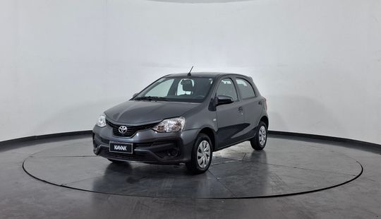 Toyota • Etios