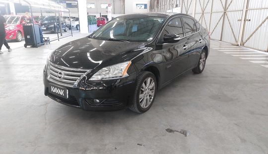 Nissan • Sentra