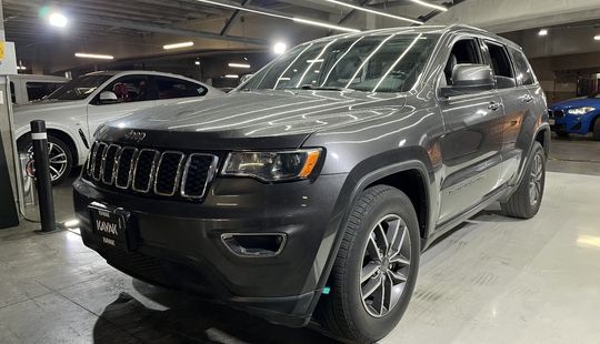 Jeep • Grand Cherokee