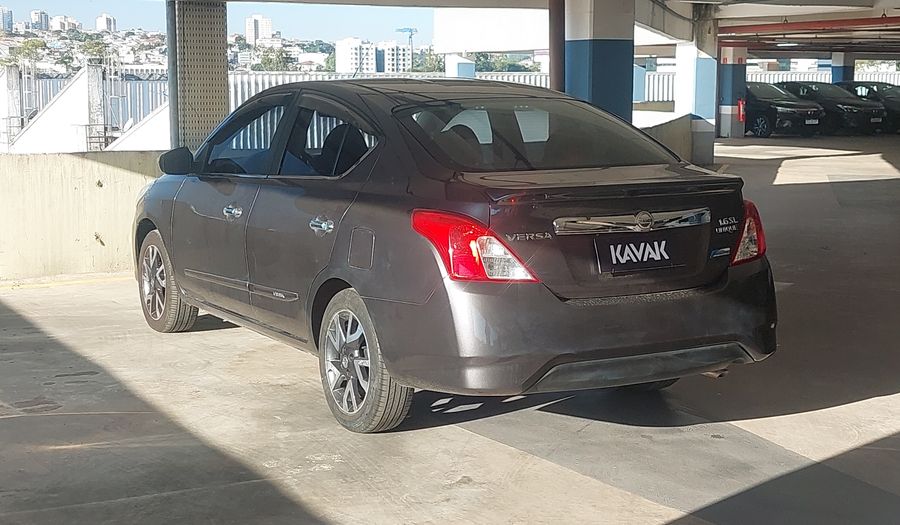 Nissan Versa START UNIQUE Sedan 2017