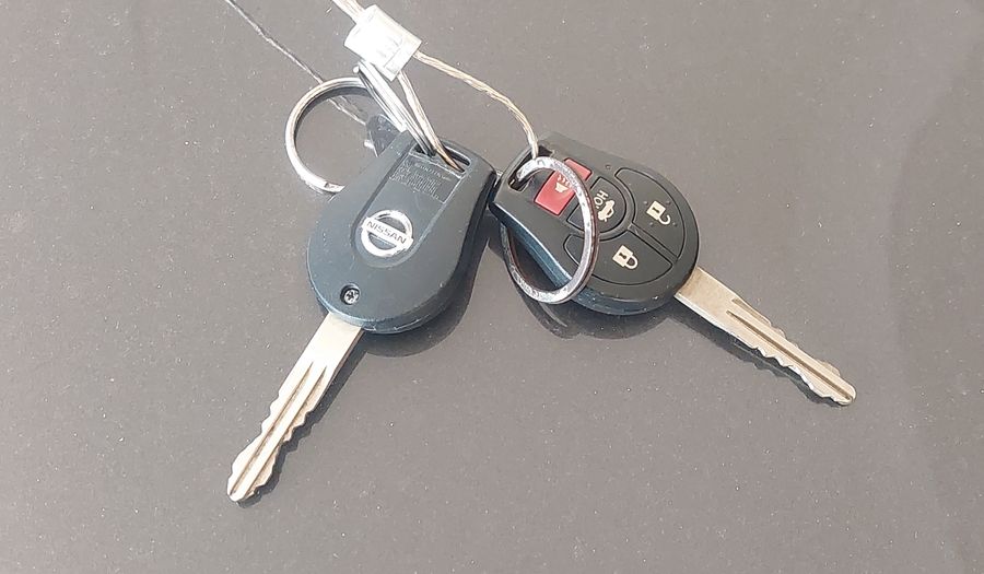 Nissan Versa START UNIQUE Sedan 2017