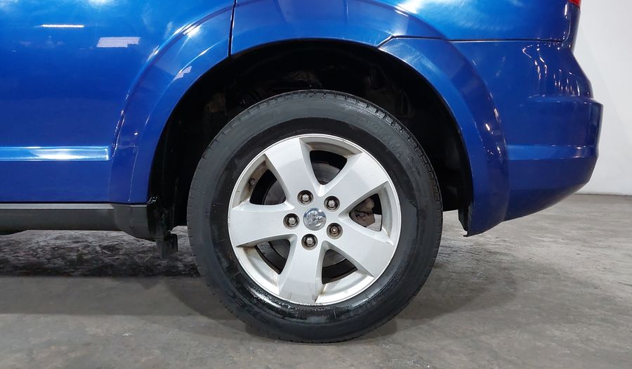 Dodge Journey 2.4 SXT 5 PASAJEROS Suv 2012