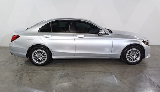 Mercedes Benz • Clase C