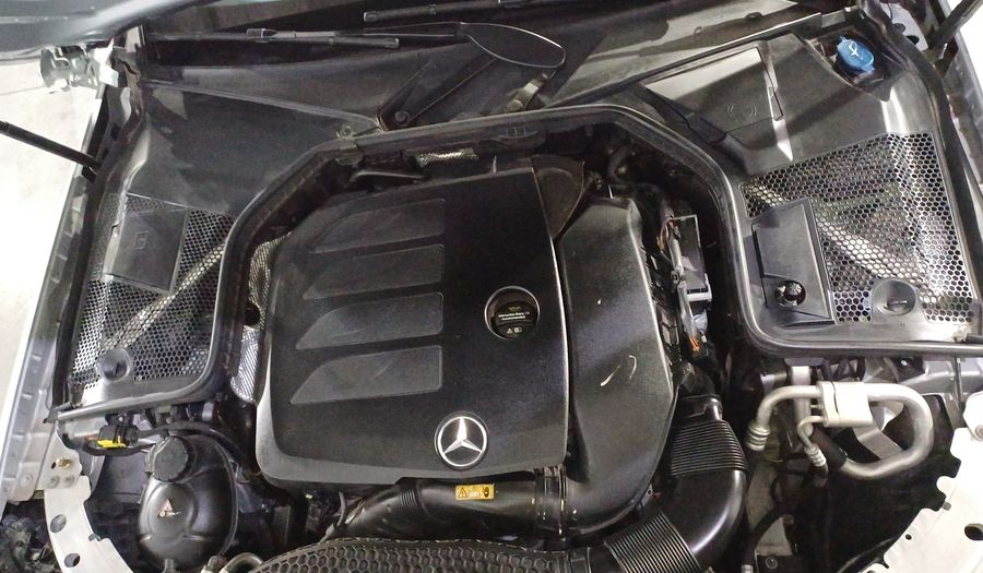 Mercedes Benz Clase C 2.0 200 AUTO Sedan 2020