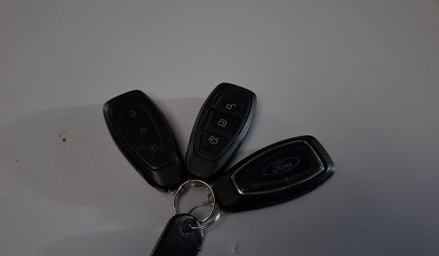 Ford Kuga 2.5T TITANIUM L AT 4X4 Suv 2013