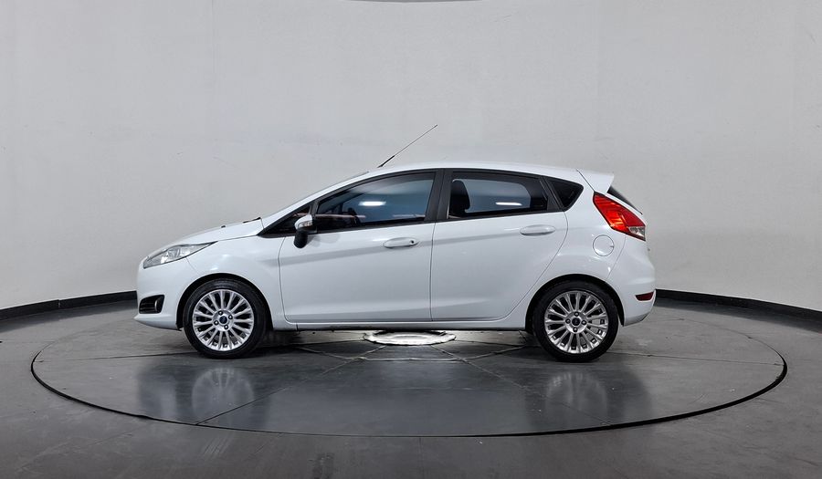 Ford Fiesta Kinetic Design 1.6 SE Hatchback 2015