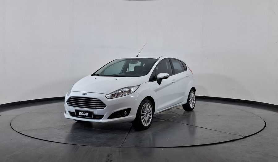 Ford Fiesta Kinetic Design 1.6 SE Hatchback 2015