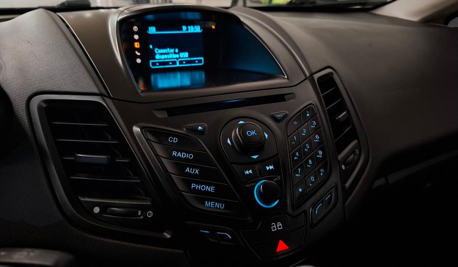 Ford Fiesta Kinetic Design 1.6 SE Hatchback 2015