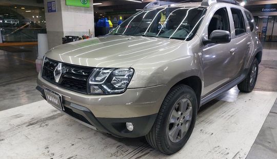 Renault • Duster
