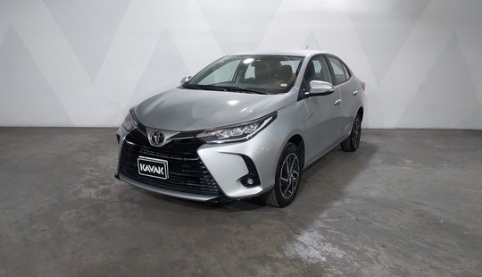 Toyota • Yaris