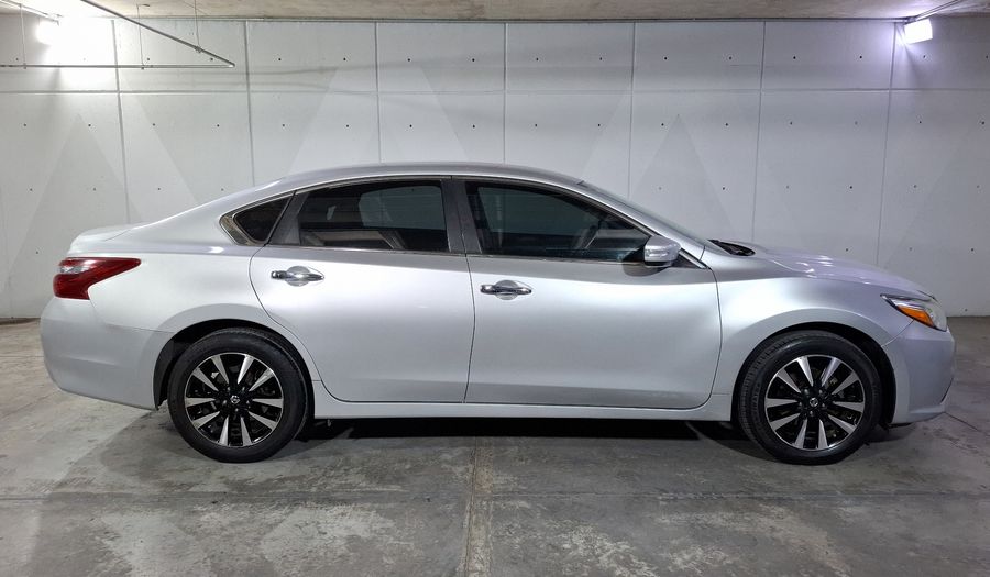Nissan Altima 2.5 ADVANCE AUTO Sedan 2018