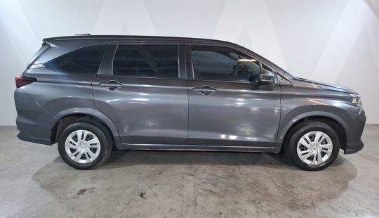 Toyota • Avanza