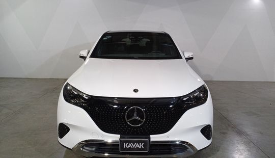 Mercedes Benz • EQE
