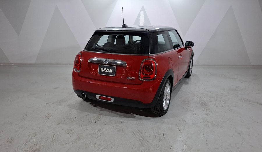 Mini Cooper 1.5 COOPER CHILI AT Hatchback 2017