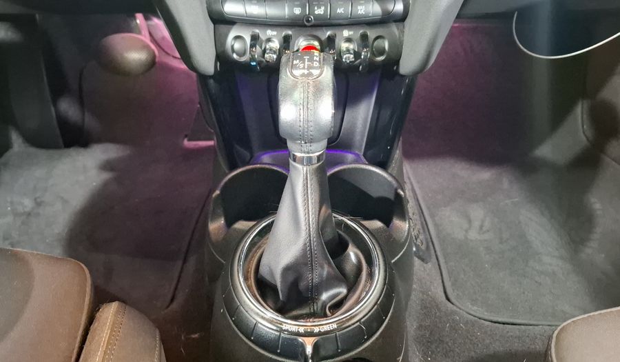 Mini Cooper 1.5 COOPER CHILI AT Hatchback 2017