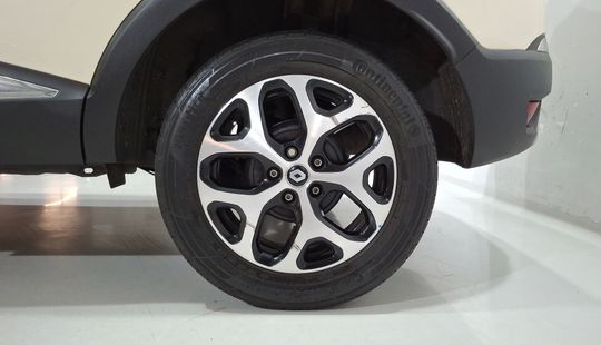 Renault • Captur