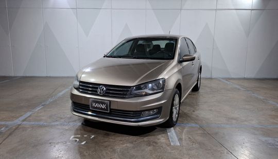Volkswagen • Vento