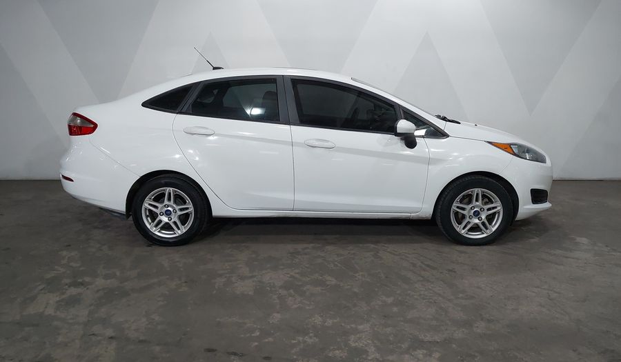 Ford Fiesta 1.6 SE Sedan 2018